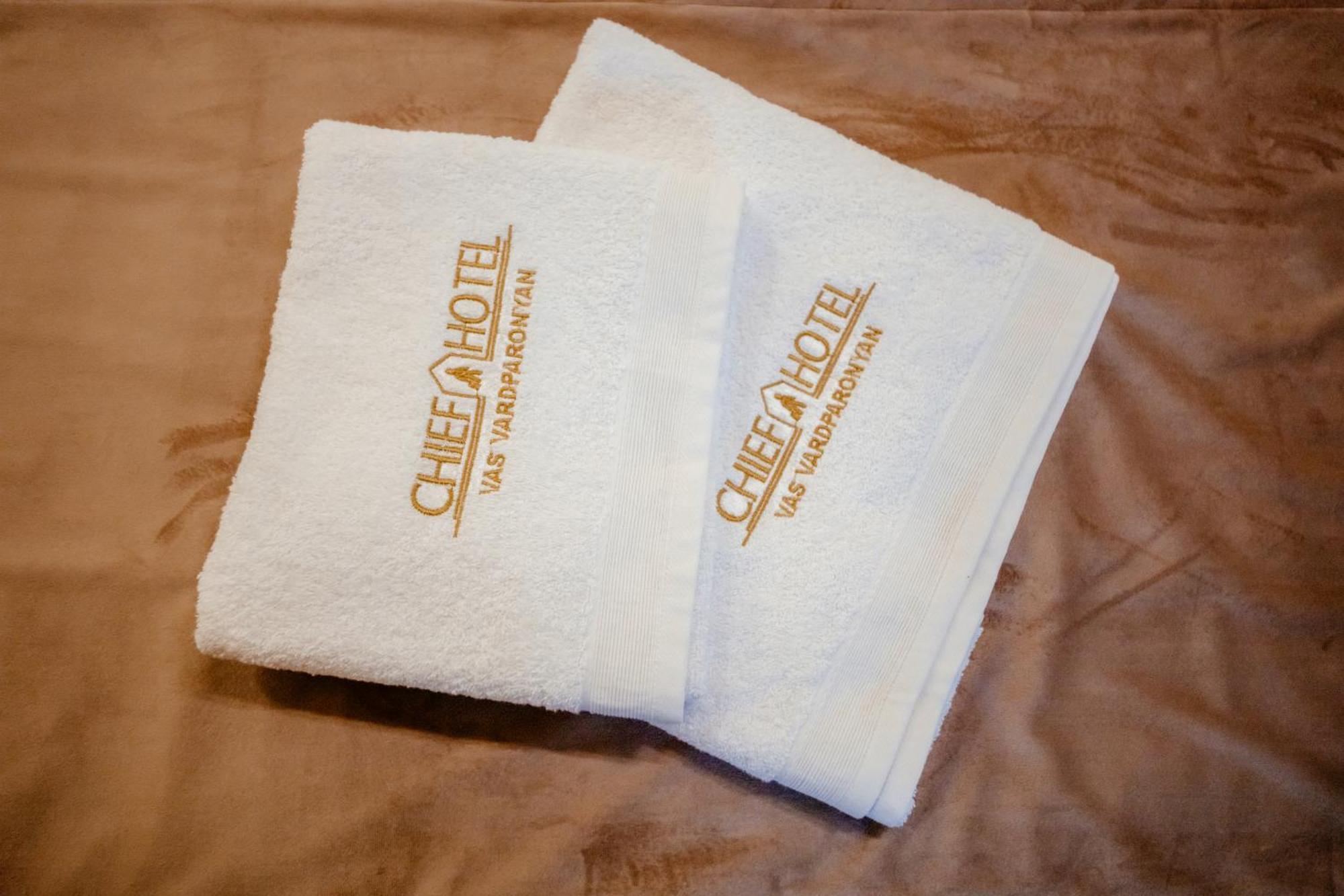 גיומרי Chief Hotel מראה חיצוני תמונה