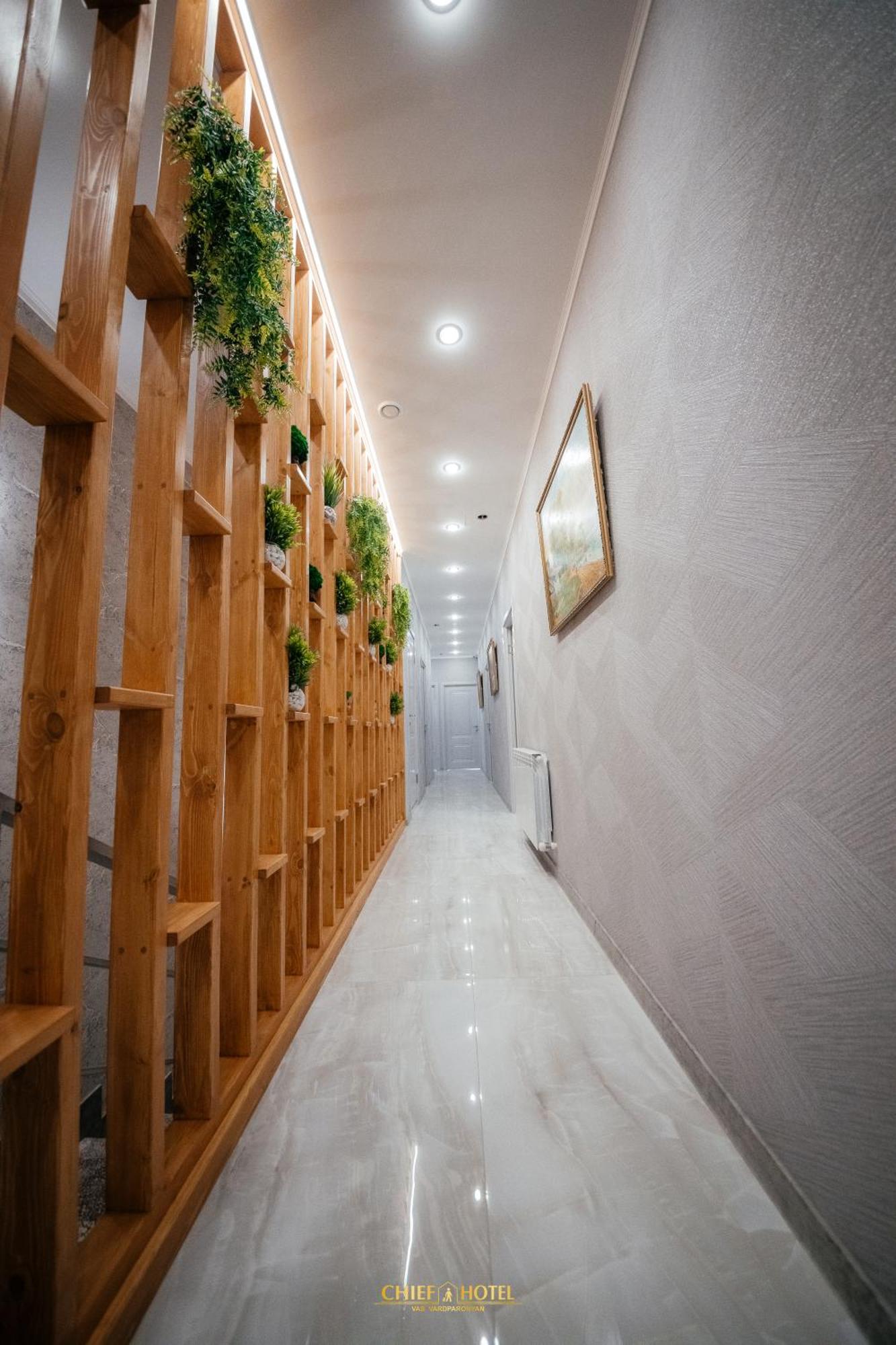 גיומרי Chief Hotel מראה חיצוני תמונה